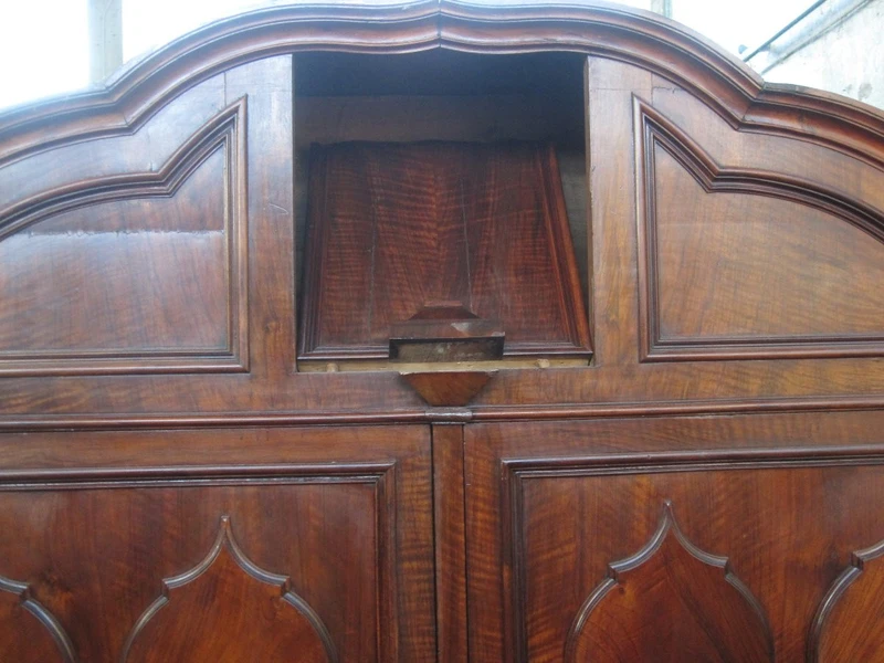 Credenza sacrestia antica doppiocorpo piemontese