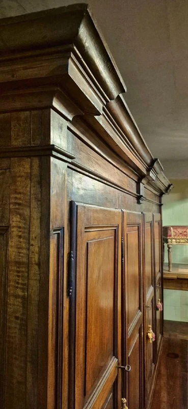 Credenza sacrestia antica doppiocorpo lombarda