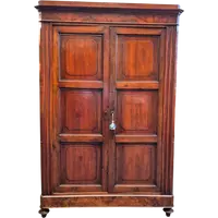Armoire-buffet ancienne à panneaux d'Émilie, en noyer