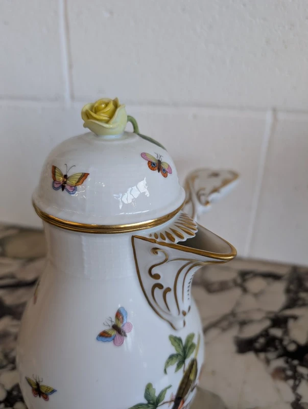 Cioccolatiera in porcellana dipinta a mano – Manifattura Herend