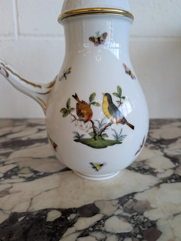 Cioccolatiera in porcellana dipinta a mano – Manifattura Herend