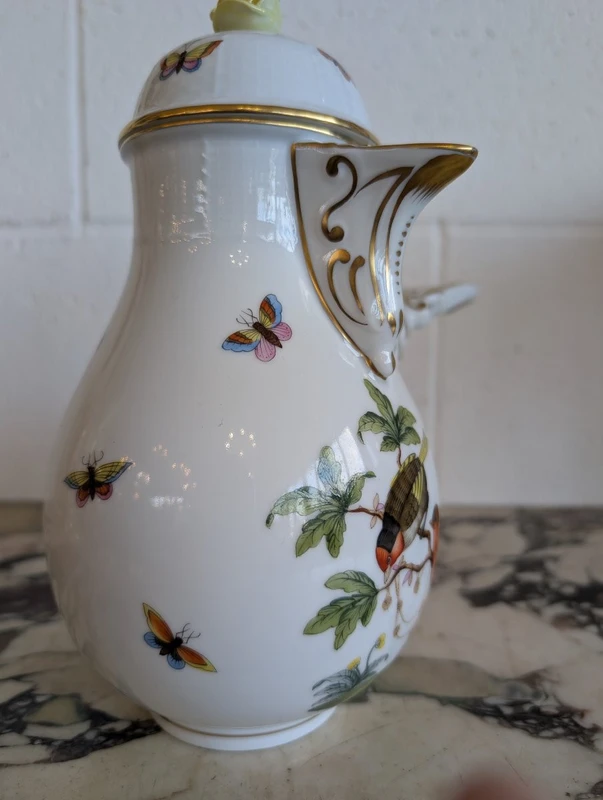 Cioccolatiera in porcellana dipinta a mano – Manifattura Herend