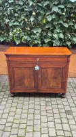 Buffet ancien d'Émilie de style Louis-Philippe, type « cappuccina »