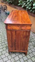 Buffet ancien d'Émilie de style Louis-Philippe, type « cappuccina »