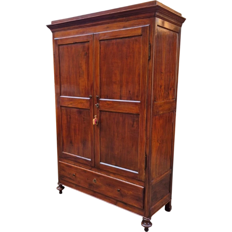 Antique Modena-style sideboard in walnut