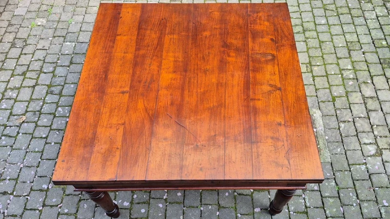 Antique square extendable table with an Emilian-style pull-out mechanism, made of cherry wood