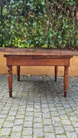 Antique square extendable table with an Emilian-style pull-out mechanism, made of cherry wood