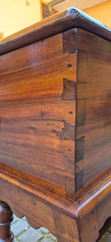 18th-century Piedmontese sideboard / panara