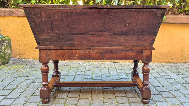 18th-century Piedmontese sideboard / panara