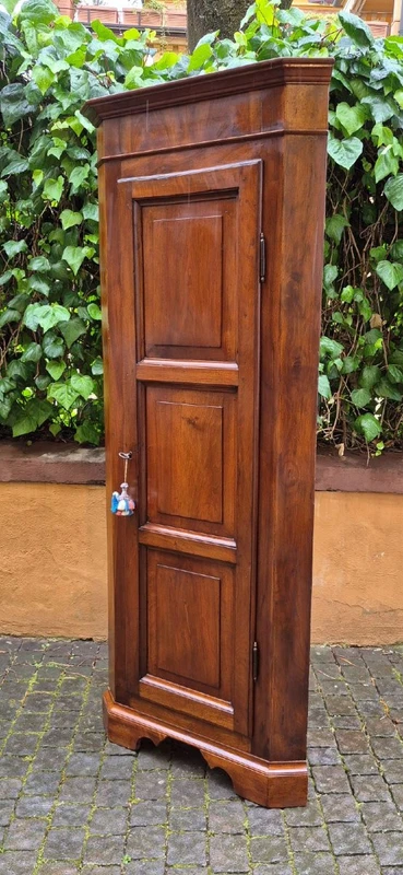 Antique Lombard cantonal corner cabinet in walnut