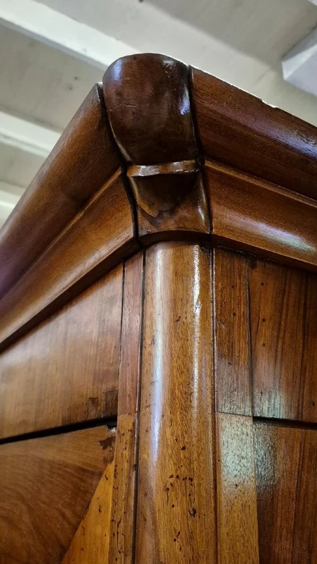 Antique Emilian Charles X sideboard in walnut