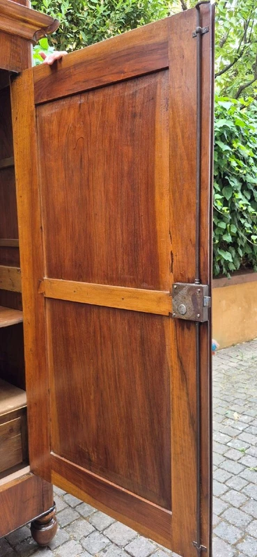 Antique Emilian Charles X sideboard in walnut