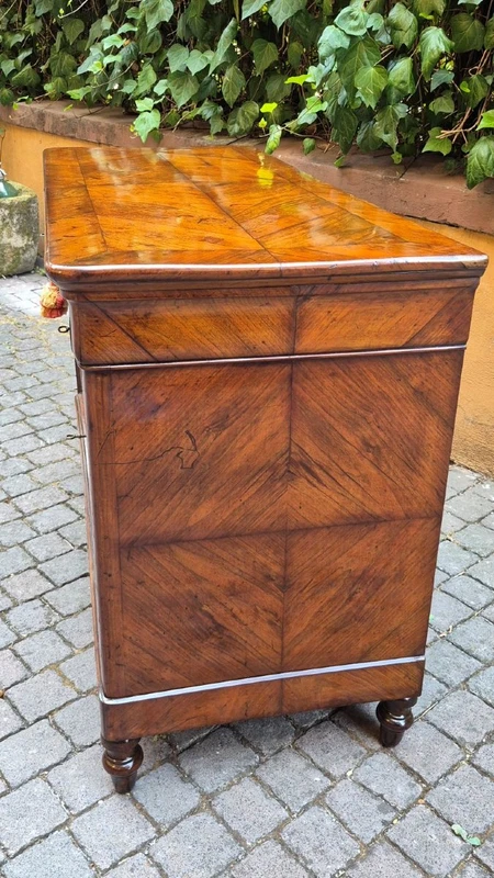 Antique Luigi Filippo-style chest of drawers from Emilia, cappuccino color