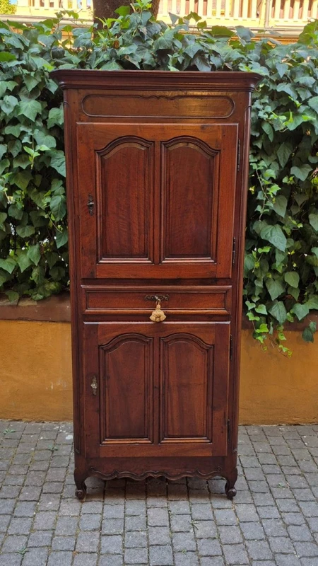 Antique 18th-century French sideboard made of walnut