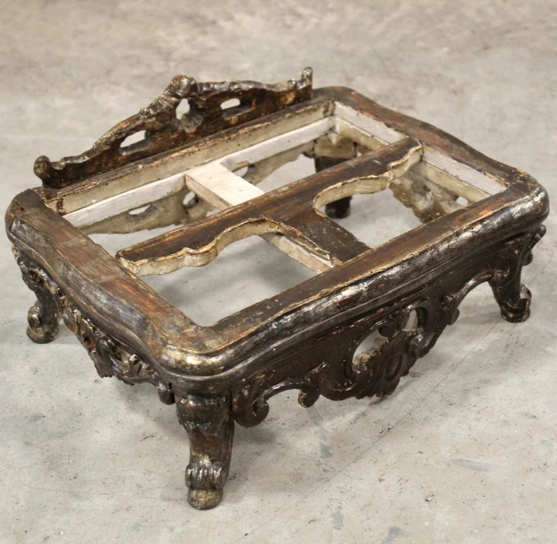 Antique Louis XV tabletop music stand in lacquered wood, 18th century