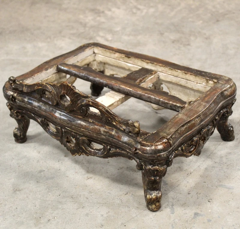 Antique Louis XV tabletop music stand in lacquered wood, 18th century