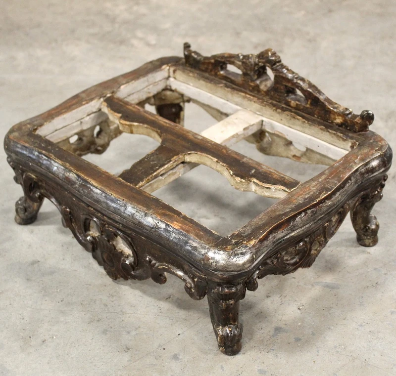 Antique Louis XV tabletop music stand in lacquered wood, 18th century