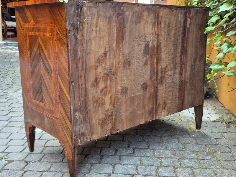 Antique Lombard Louis XVI chest of drawers with fillet work and inlay