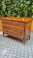 Antique Lombard Louis XVI chest of drawers with fillet work and inlay