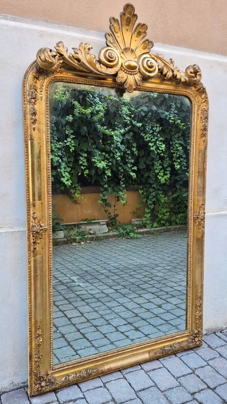Grand miroir ancien doré du XIXe siècle avec corniche