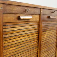 Ancien classeur à volet coulissant pour archives, en chêne