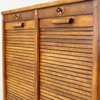 Ancien classeur à volet coulissant pour archives, en chêne