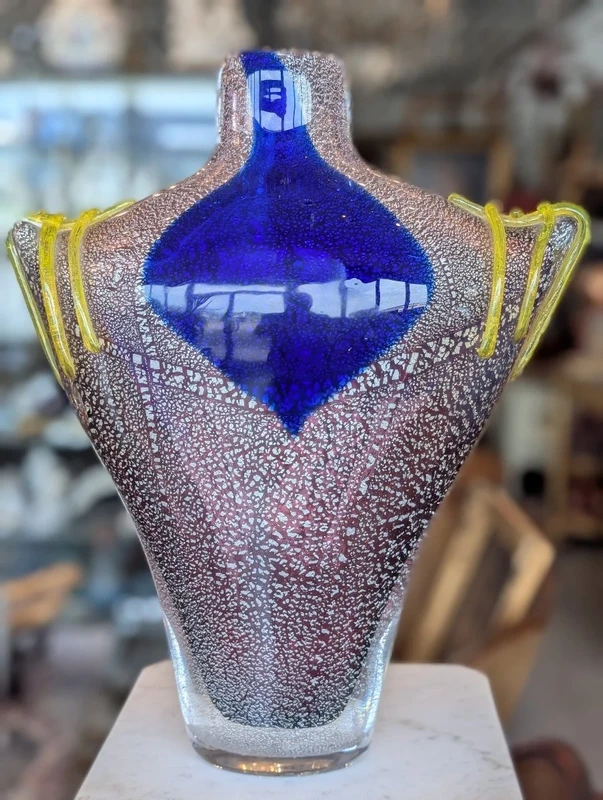 Toso Murano – Large solid glass vase with gold dust inclusions – 20th century