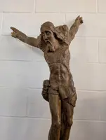 Cristo crocifisso in legno scolpito