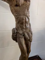 Cristo crocifisso in legno scolpito