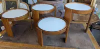 Quatre petites tables empilables signées Gianfranco Frattini pour Cassina – Modèle 780 – Années 60/70