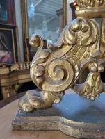 Carved and gilded wooden riser