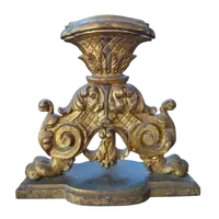 Carved and gilded wooden riser