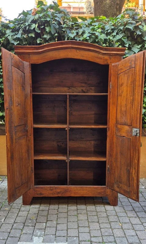 Armadio antico piemontese del '700