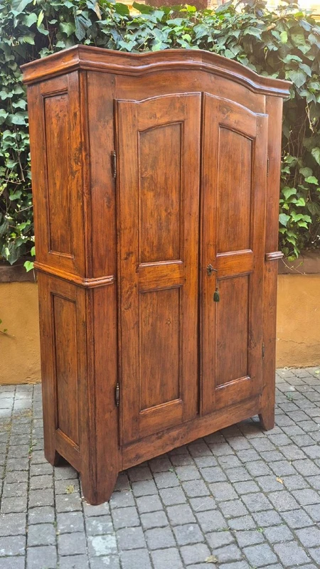 Armadio antico piemontese del '700