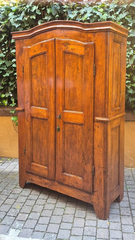 Armadio antico piemontese del '700