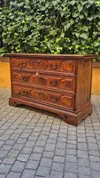 Commode à tiroirs de style « canterano » ancienne de Bologne, datant du XVIIe siècle, avec incrustations de ronce de noyer