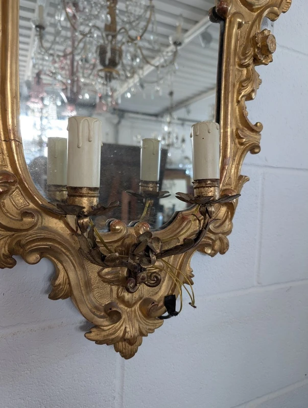 Pair of Sienese mirrors in gilded wood – First half of the 19th century