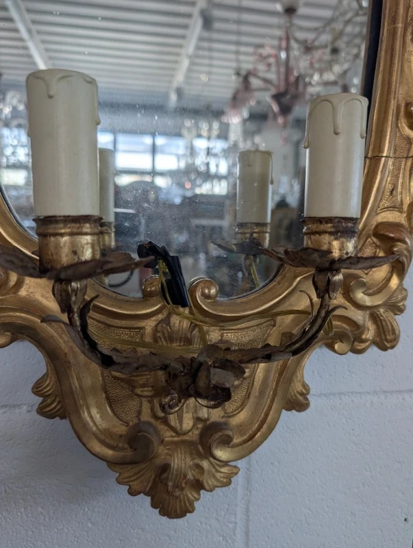 Pair of Sienese mirrors in gilded wood – First half of the 19th century