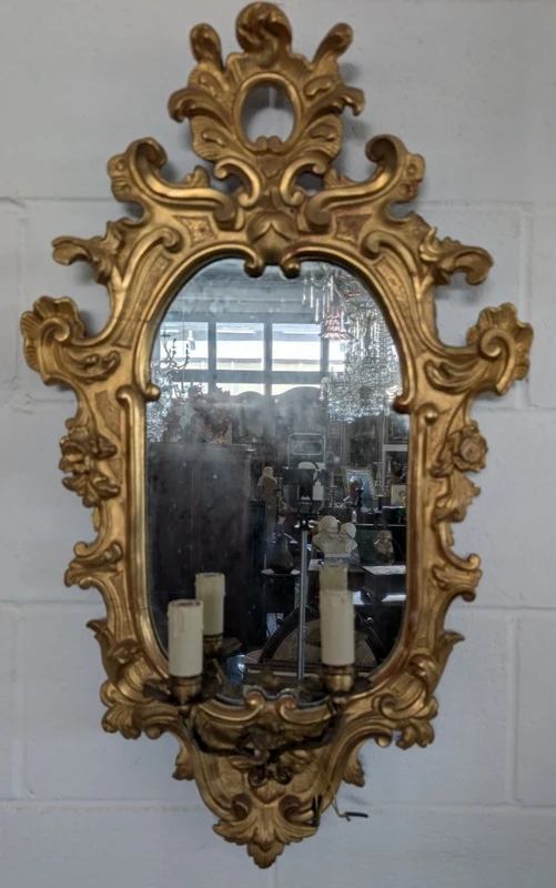 Pair of Sienese mirrors in gilded wood – First half of the 19th century