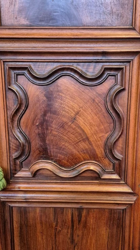 Armadio credenza antico Barocco del '600 in noce e radica