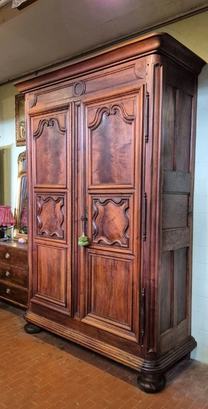 Armadio credenza antico Barocco del '600 in noce e radica