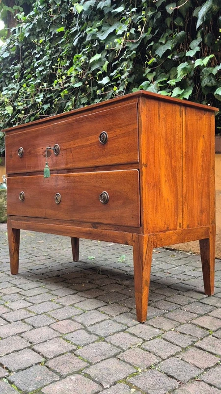 Small antique Louis XVI-style chest of drawers from Emilia