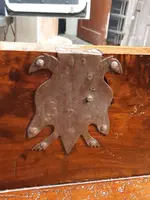 Commode ancienne de la région de Feltre, en Vénétie, fin du XVIIe siècle - début du XVIIIe siècle