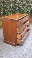 Commode à tiroirs ancienne d'Émilie en noyer, datant du XVIIIe siècle