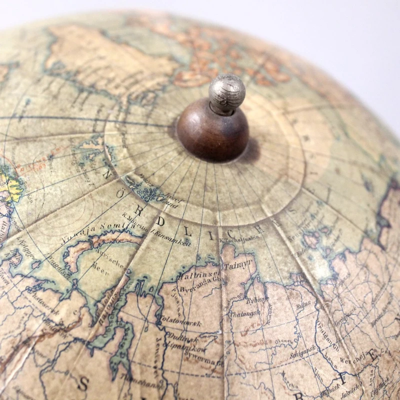 Globe terrestre ancien avec boussole « Dietrich Reimers », 1912 