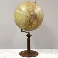 Globe terrestre ancien avec boussole « Dietrich Reimers », 1912 
