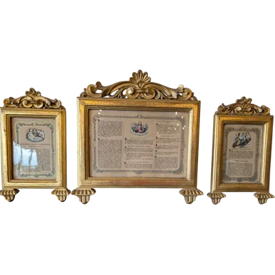 Triptyque en cartogorie, en bois sculpté et doré à l'or fin – Style Louis XVI