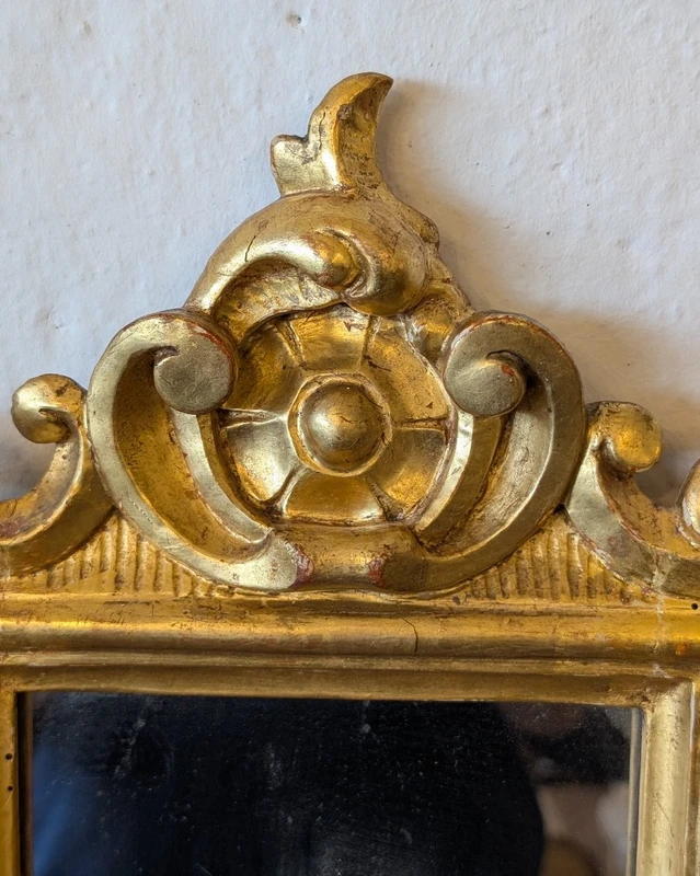 Carved wooden hand mirror gilded with pure gold – Early 19th century