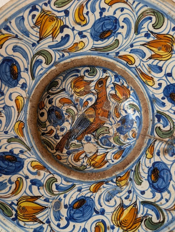 Large polychrome majolica plate – Central Italy, 17th century