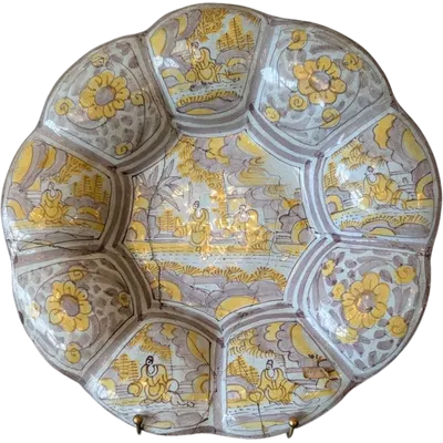 Large polychrome majolica plate – Central Italy, 17th century